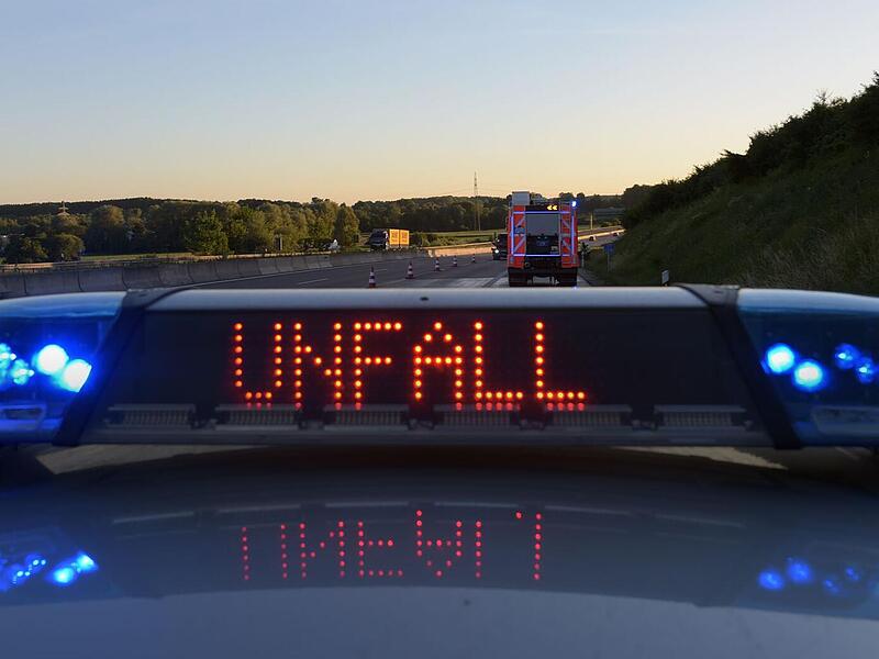 Sekundenschlaf f&uuml;hrt zu Unfall auf A73 bei Forchheim