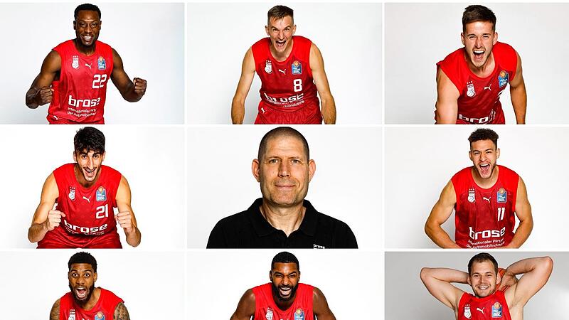 Brose-Headcoach Oren Amiel (Mitte) und seine acht Neuzug&auml;nge (von oben links im Uhrzeigersinn) Solomon Young, Vaidas Kariniauskas, Spencer Reaves, Kevin Wohlrath, Jaromir Bohacik, Amir Bell, Justin Wright-Foreman und Gabriel Chachashvili.