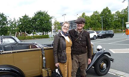 Oldtimer-Ausfahrt mit Vorkriegs-Oldtimern Oldtimer-Ausfahrt mit Vorkriegs-Oldtimern