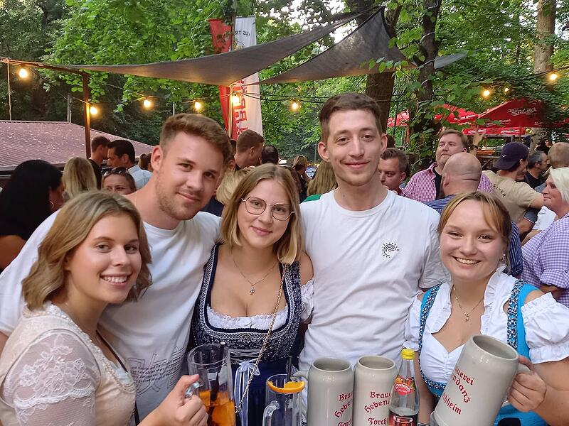 Auf das AnnafestDas war der erste Annafest-Abend