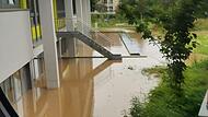 Nach jahrelangen Sanierungs- und Erweiterungsbaumaßnahmen kam im Juli 2021 das Hochwasser an die Dr.-Ernst-Schmidt-Realschule Ebern und zerstörte vieles. Die Außenanlagen waren verwüstet. Doch jetzt haben die Schüler eine tolle Idee, wie sie das G...