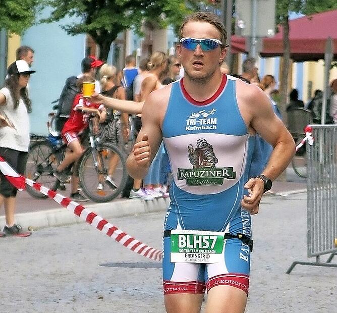Patrick Pirhala-Moritz ist erfahrener Triathlet und hauptberuflicher Coach. Patrick Pirhala-Moritz ist erfahrener Triathlet und hauptberuflicher Coach.