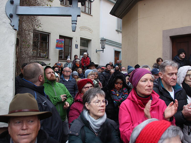 Demokratie Demo "Nie wieder ist jetzt in Bad KissingenDemokratie Demo "Nie wieder ist Jetzt" in Bad Kissingen