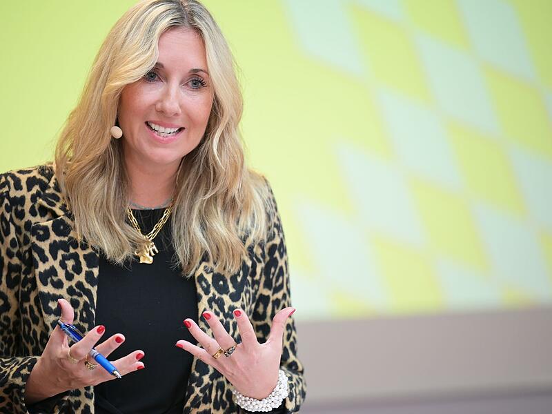 Schulstart mit Kultusministerin Stolz