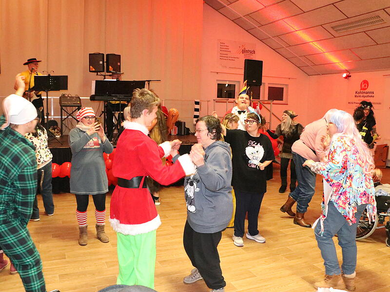 Gute Stimmung beim Wefa-Fasching.