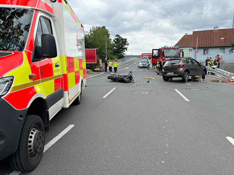 Am Mittwoch verunglückte ein 56-jähriger Motorradfahrer in Forchheim nahe der Piastenbrücke tödlich.Am Mittwoch verunglückte ein 56-jähriger Motorradfahrer in Forchheim nahe der Piastenbrücke tödlich. Am Mittwoch verunglückte ein 56-jähriger Motorradfahrer in Forchheim nahe der Piastenbrücke tödlich.