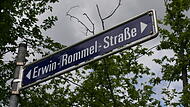 Die Erwin-Rommel-Straße in Erlangen ist schon lange umstritten - jetzt soll sie umbenannt werden.