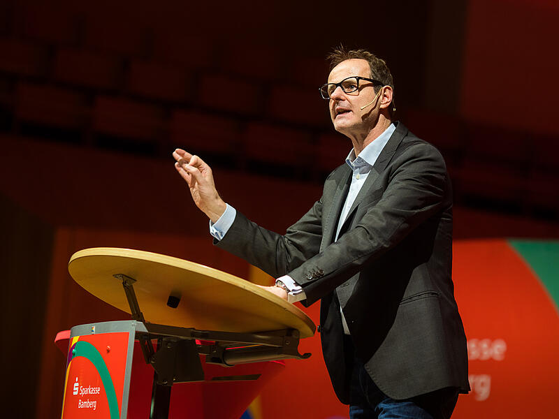 Vince Ebert sprach in Bamberg über den Zustand von Deutschland