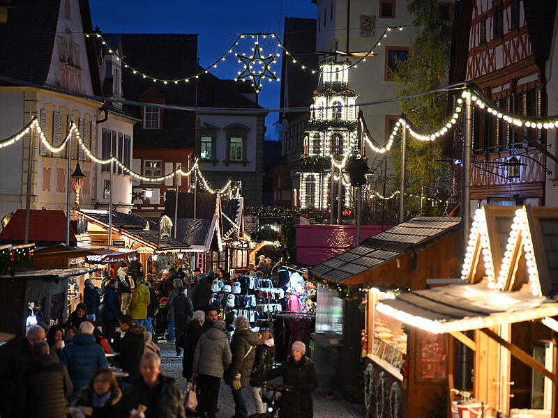 Der Forchheimer Weihnachtsmarkt 2024 ist eröffnet.