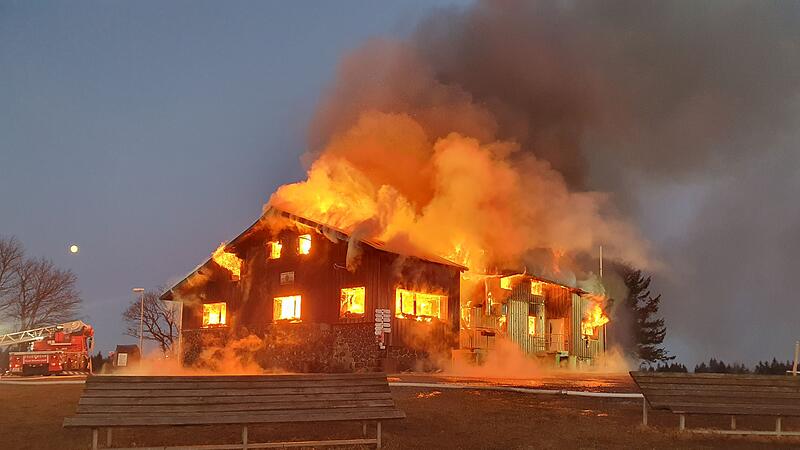Brand der &laquo;Kissinger H&uuml;tte&raquo;