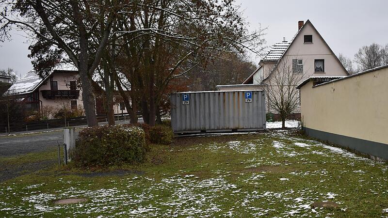 Zwei einfache Wohnmobil-Stellpl&auml;tze sind derzeit am Sch&uuml;tzenhaus ausgewiesen.