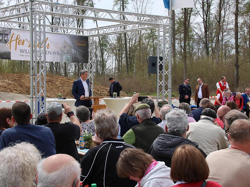 Eindrücke von der Inbetriebnahme des Windparks Fuchsstadt. Eindrücke von der Inbetriebnahme des Windparks Fuchsstadt.