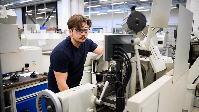 Industrie, Bau und Handel berichten mehrheitlich von schwierigen Gesch&auml;ften.