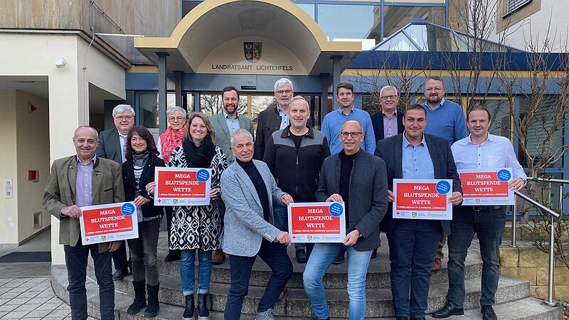 Am 5. Mai findet das Event &bdquo;Mega-Blutspende-Wette &ndash; 1000er-Aktion im Landkreis Lichtenfels&ldquo; statt. Das BRK, Landrat Christian Mei&szlig;ner und alle elf Gemeinden im Landkreis Lichtenfels haben sich zusammengeschlossen, um mehr Menschen f&uuml;r die Blutspen...