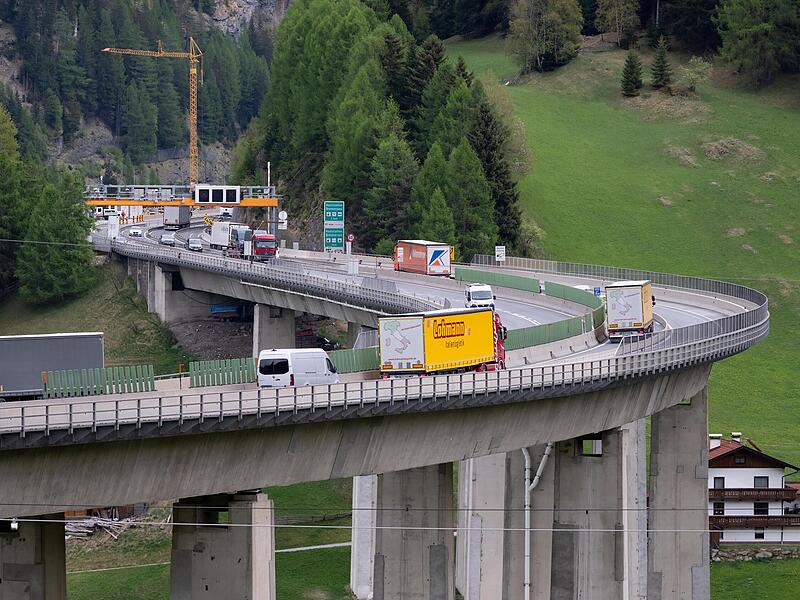 Die angekündigte Brenner-Sperrung am Samstag ruft unterschiedliche Reaktionen hervor. Die angekündigte Brenner-Sperrung am Samstag ruft unterschiedliche Reaktionen hervor.