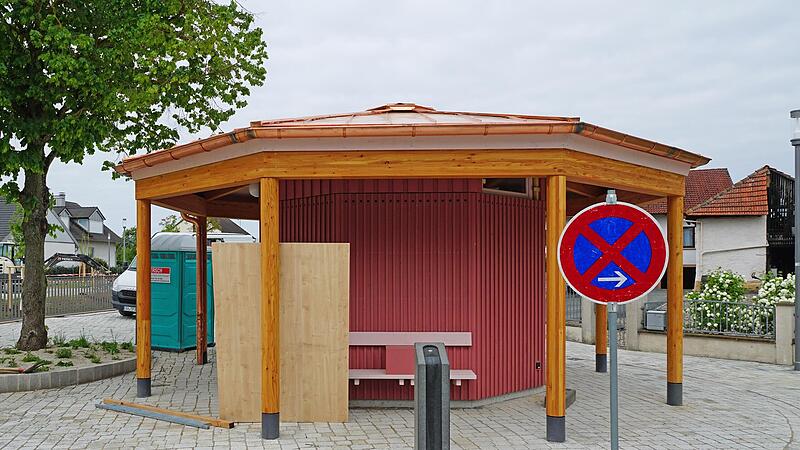 Der neue Infopavillon in der Ortsmitte beherbergt auch ein barrierefreies WC. Der neue Infopavillon in der Ortsmitte beherbergt auch ein barrierefreies WC.