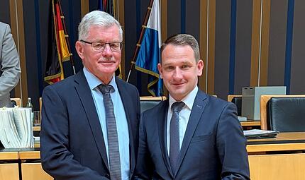 Landrat Johannes Maciejonczyk mit seinem Stellvertreter, Wolfgang M&ouml;hrlein