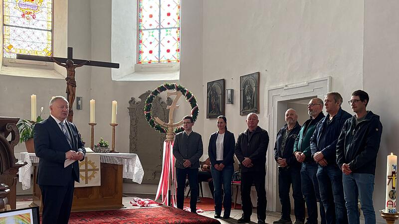 Vereidigung der neuen Feldgeschworenen.