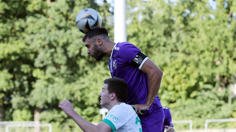 Kapit&auml;n Christopher Kettler (oben) hat einen neuen Nebenmann in Bambergs Innenverteidigung. Auch gegen Hof d&uuml;rfte Oliver Schubert starten.