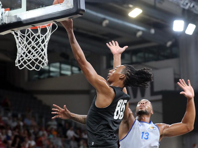 Bambergs Neuzugang Austin Crowley kam gegen Frankfurt auf neun Punkte.
