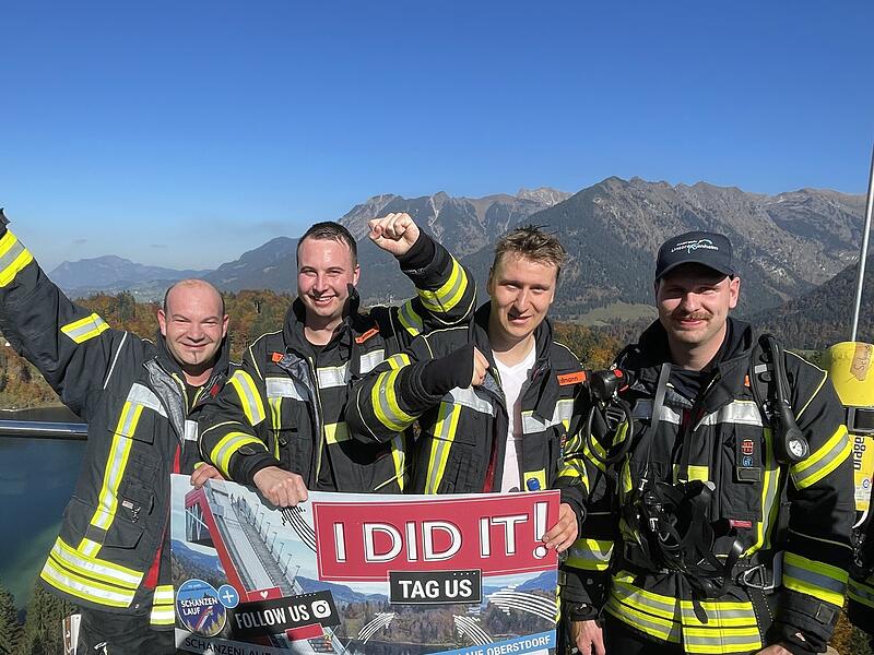 Feuerwehr aus Untereisenheim beim Schanzenlauf in Oberstdorf