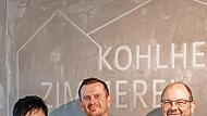 Gesch&auml;ftsf&uuml;hrerin Katrin Kohlhepp, Jubilar Markus Koch, Burkard Hergenhan.