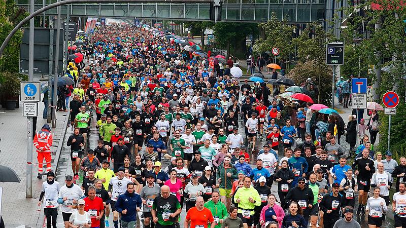 Start des Viertelmarathon beim 20. Maisel´s Fun Run 2025