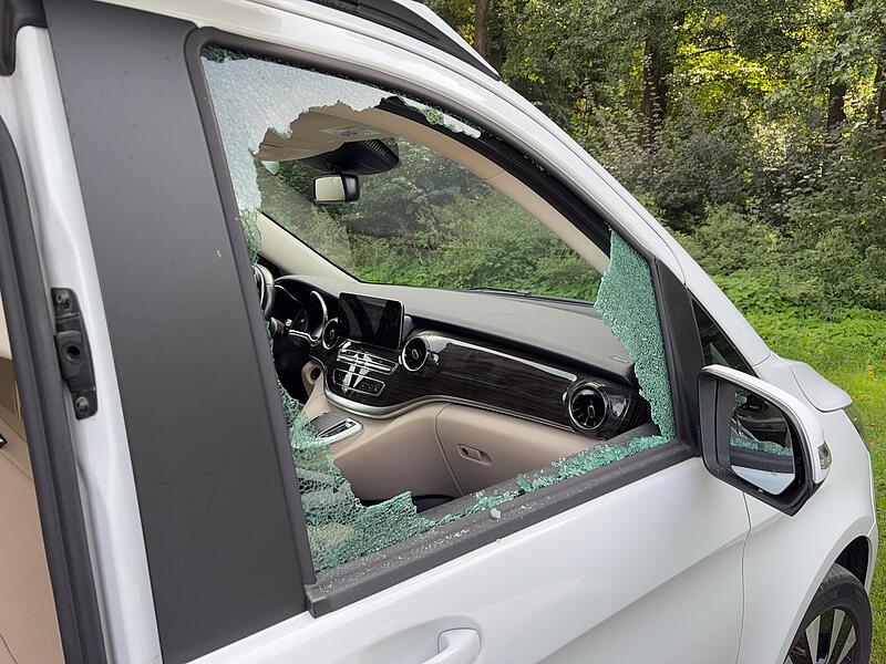 Am Großparkplatz Schwedensteg in Kulmbach wurden mehrere Autos aufgebrochen.