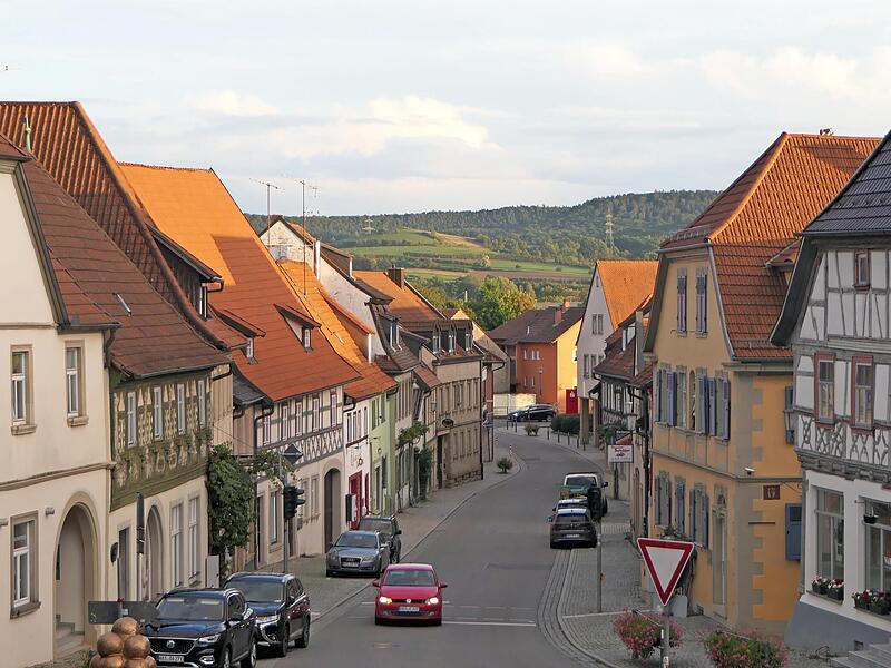 Der Zeiler Stadtrat hat die Anpassung des Strompreises und der Abwassergebühr vorgenommen.