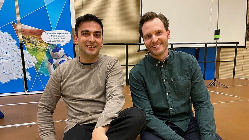 Sven Steger und Moritz Diehl stellten sich einen Tag lang den Fragen von Sch&uuml;lern und Lehrern