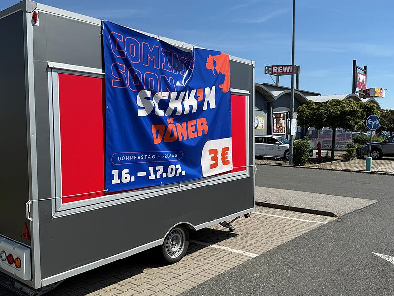 Der neue D&ouml;ner-Imbiss auf dem Rewe-Parkplatz an der Ohmstra&szlig;e er&ouml;ffnet am Donnerstag, 16. Juli.