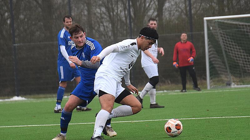 Testspiele im Fu&szlig;ballkreis Rh&ouml;n