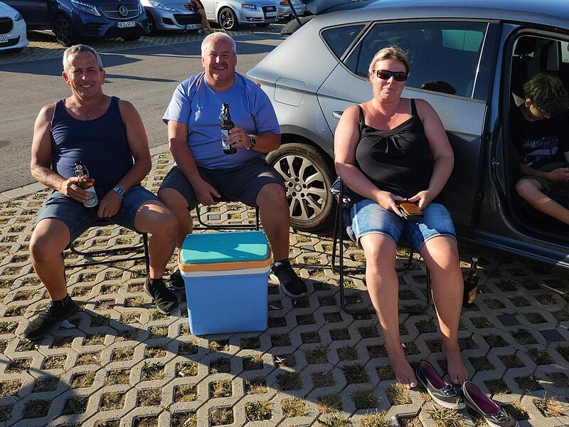 AKW-Sprengung: Schaulustige versammeln sich