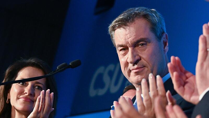 Pflichtapplaus? Bayerns Ministerpräsident Markus Söder am Sonntag bei der Wahlparty seiner CSU. Pflichtapplaus? Bayerns Ministerpräsident Markus Söder am Sonntag bei der Wahlparty seiner CSU.