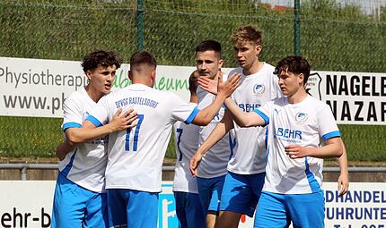 Die SpVgg Rattelsdorf empfängt am Freitagabend in der Relegation zur Bezirksliga den TSV Staffelstein. Die SpVgg Rattelsdorf empfängt am Freitagabend in der Relegation zur Bezirksliga den TSV Staffelstein.