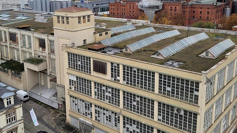 Ein Blick auf das marode Spinnerei-Geb&auml;ude, in dem das Gr&uuml;ne Zentrum urspr&uuml;nglich untergebracht werden sollte.