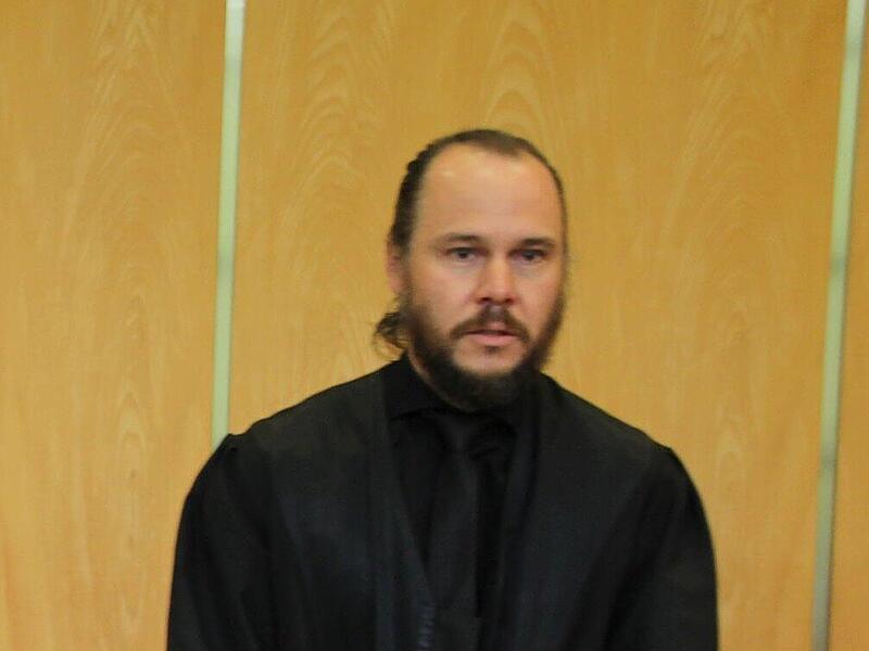 Prozessauftakt in Coburg: Hier der angeklagte Tim S. mit seinem Rechtsanwalt Christian Barthelmes. Prozessauftakt in Coburg: Hier der angeklagte Tim S. mit seinem Rechtsanwalt Christian Barthelmes.