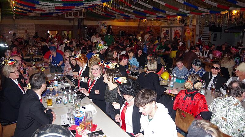 Die B&uuml;ttenabende der Ludschter Foasenachter (hier ein Bild aus 2024) werden 2025 nicht stattfinden.