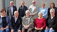 Unser Bild zeigt (von links) Hannelore Glass (Vorstand Pastoraler Raum Süd), Gerhard Zösch (stellvertretender Kassenprüfer), Pfarrer i. R. Rainer Kunkel, Dekan Christian Lutz, Brigitte Hymon (Schriftführerin), Rudi Langer (Vorstand Ost), Anna Krug...