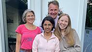 Martina, Volker und Isabella Seitter sind die Gastfamilie von Sama Neupane. Die 25-Jährige beginnt im Oktober ein Masterstudium in Fulda.