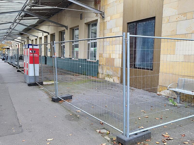 Der Bahnhof Bad Kissingen ist in einem schlechten Zustand. Der Bahnhof Bad Kissingen ist in einem schlechten Zustand.