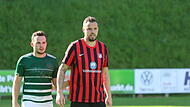 Patrick Hagen (rechts) und seine Weilersbacher d&uuml;rfen auf den Kreisliga-Aufstieg hoffen.