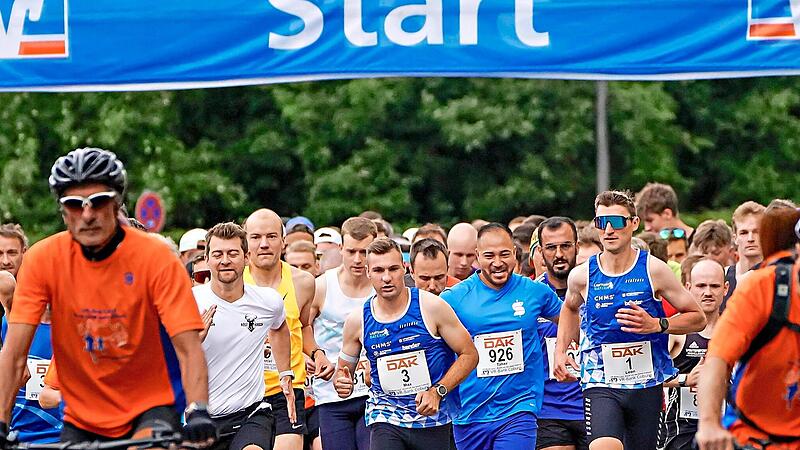 Start des 44. VR-Bank-Hauptlaufs „Rund um die Veste Coburg“. Hagen Lehmann Start des 44. VR-Bank-Hauptlaufs „Rund um die Veste Coburg“. Hagen Lehmann