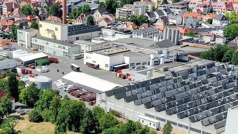 Blick aus der Luft auf das Werksgel&auml;nde des Forchheimer Folienherstellers Loparex.
