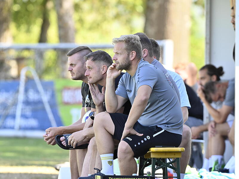 Jakob Engelmann und seine Ebersdorfer fordern den TSV Abtswind heraus.
