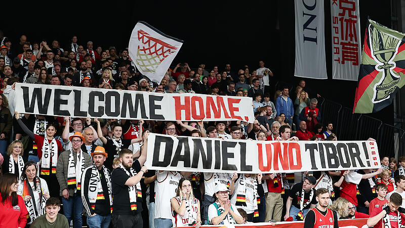 Warmer Empfang f&uuml;r die ehemaligen Bamberger Akteure, besonders f&uuml;r Tibor Plei&szlig; und Daniel Theis.