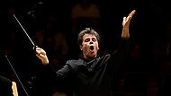 Jakub Hruša ist seit 2016 Chefdirigent der Bamberger Symphoniker.