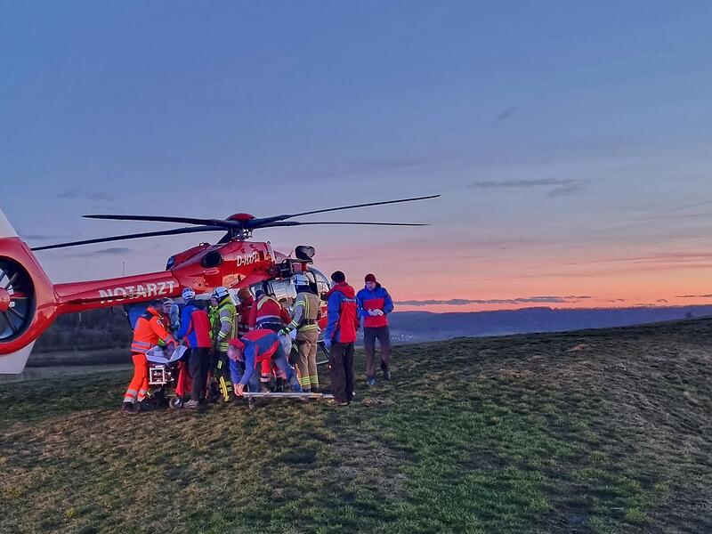 Der Verletzte wurde mit dem Rettungshubschrauber abtransportiert.Forchheim & Fränkische Schweiz