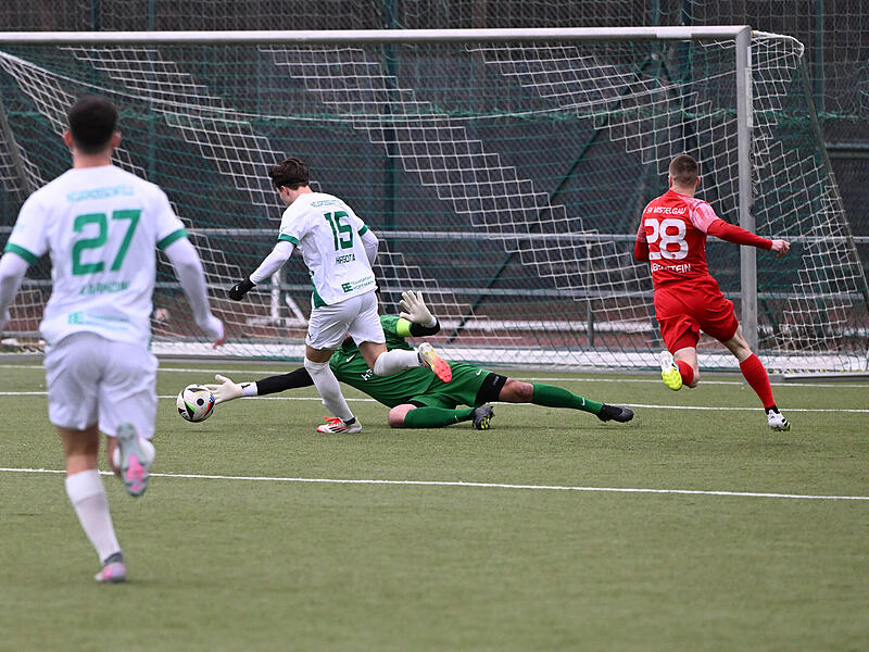 Sport Fu&szlig;ball Saison 2025 / 2026 Bayernliga Nord  Privatspiel am Samstag 14.02.2026 Spielort  Neudrossenfeld  Sportpark  Am Weinberg Kunstrasenplatz Beginn 14.00 h TSV Neudrossenfeld gegen SV Mistelgau Halbzeitergebnis Marin Hrgota gegen Harry Friedrich