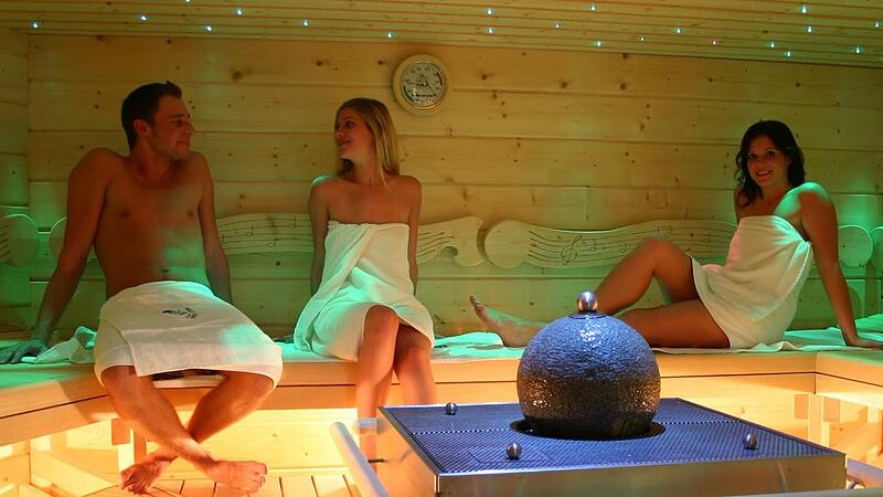 An W&auml;rme soll es trotz der Energiekrise im Saunaland der Obermain-Therme nicht fehlen.
